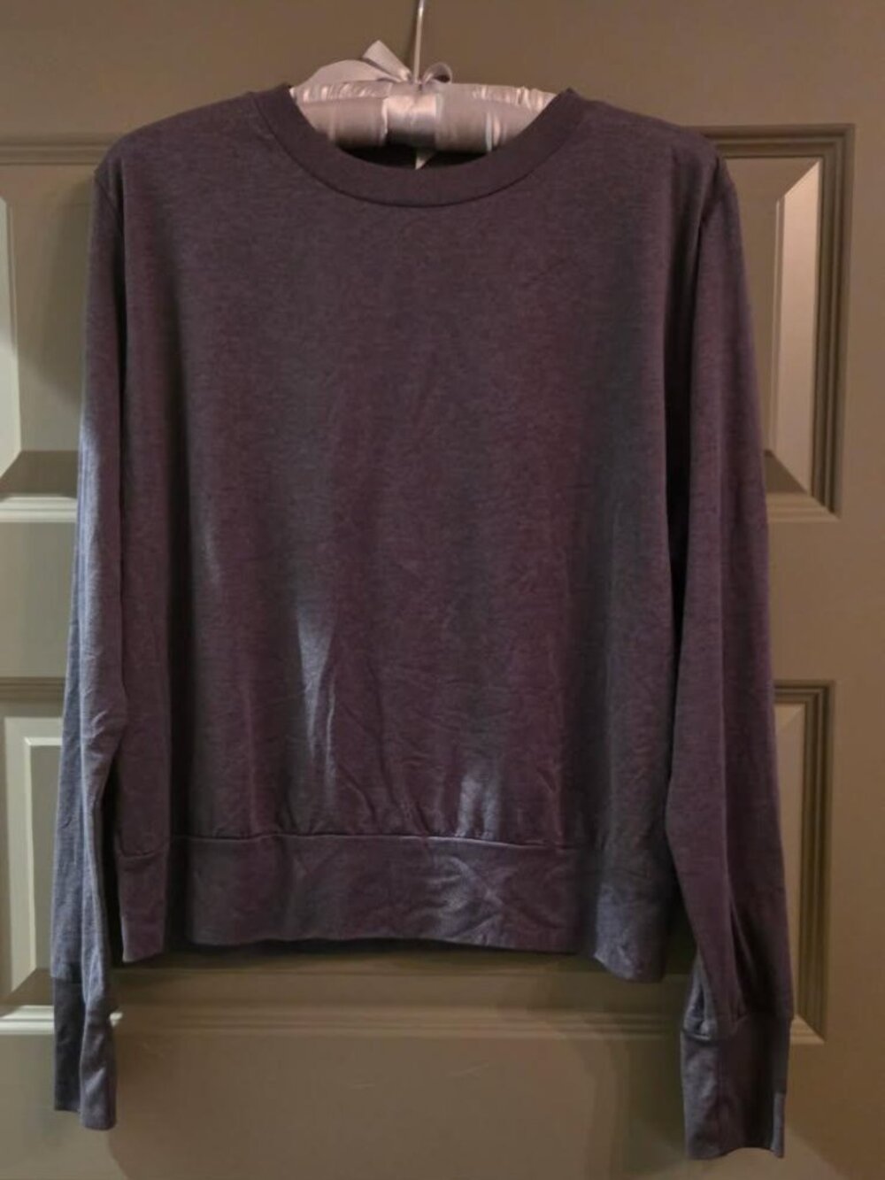 Super Soft Vuori Crew Top!